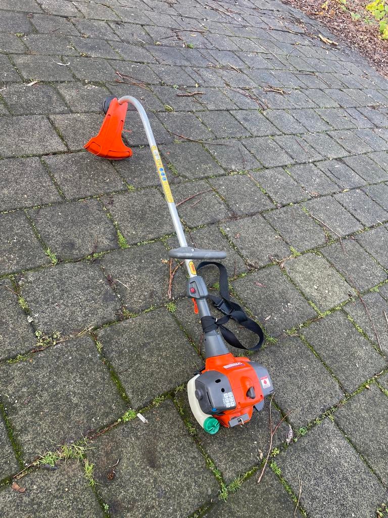 Husqvarna Benzine Bosmaaier - Krachtig en Betrouwbaar, Ophalen of Verzenden, Gebruikt, 30 tot 50 cm, Benzine