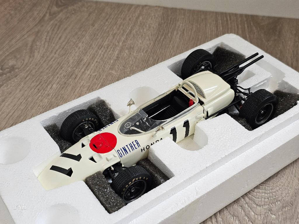Honda RA272 F1, R. Ginther # 11, Winner GP Mexico 1965., Ophalen of Verzenden, Zo goed als nieuw, Auto