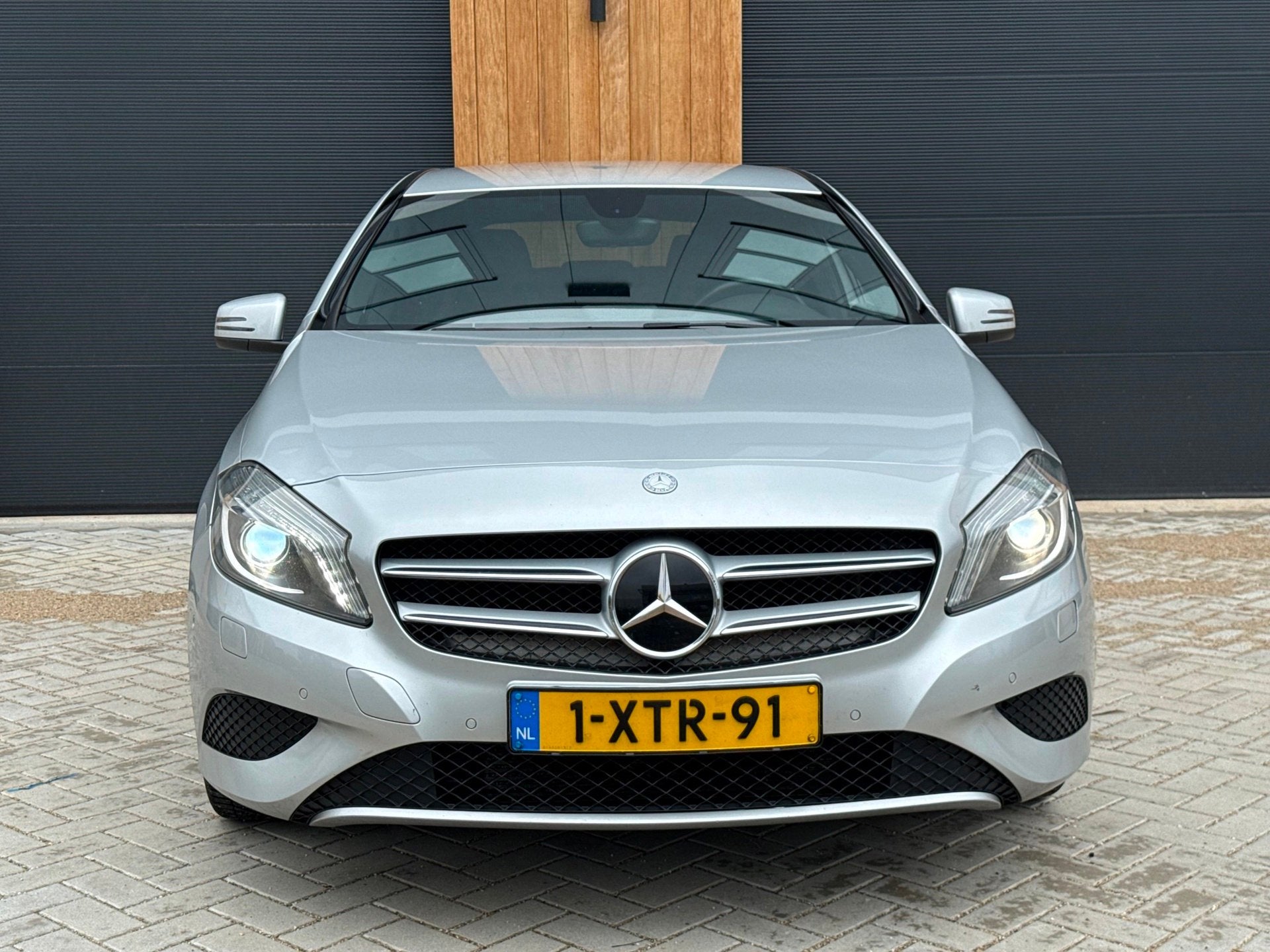 Mercedes-Benz A-klasse A180 Ambition (bj 2014) Euro6|Automaa, Auto's, Dealer onderhouden, Stof, Gebruikt, 4 cilinders