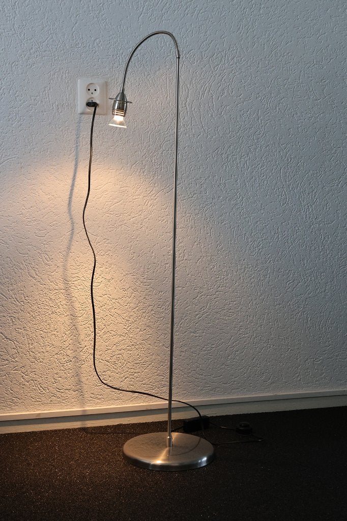 minimalistische metalen vloerlamp/leeslamp, Ophalen, Gebruikt, 100 tot 150 cm, GU10