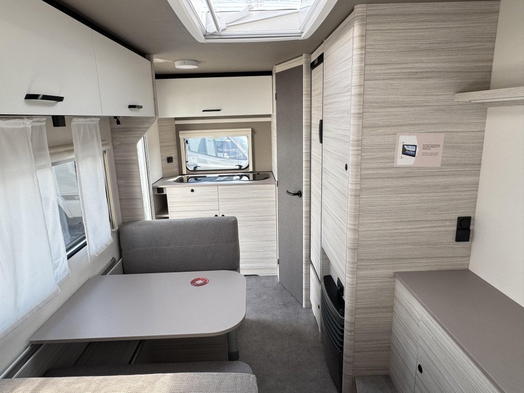 Dethleffs C'Joy 420 QSH, Caravans en Kamperen, Schokbreker, Bedrijf, Treinzit, Tot en met 3