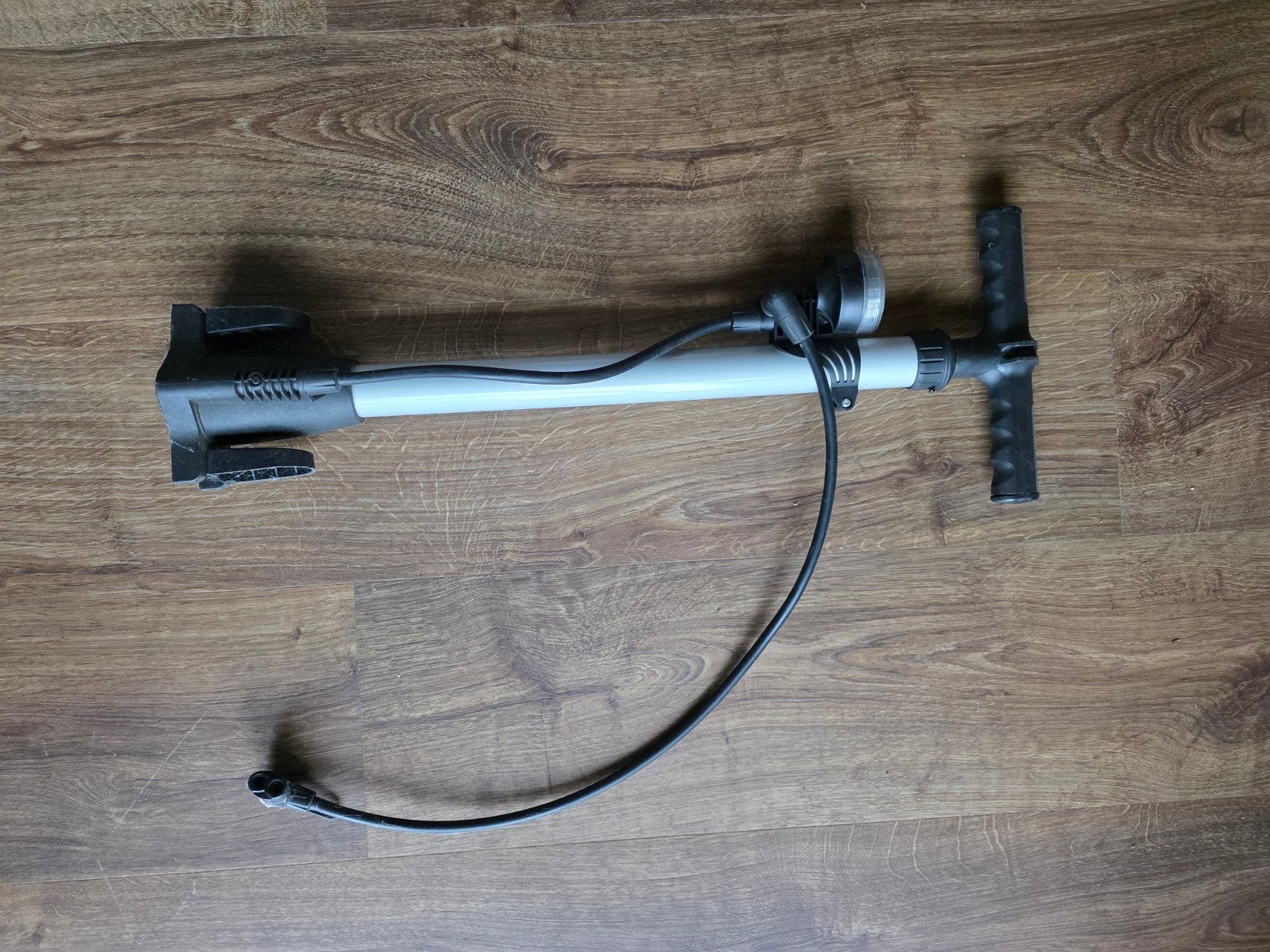 Higedruk Fietspomp met drukmeter., Fietsen en Brommers, Ophalen of Verzenden, Drukmeter, Gebruikt