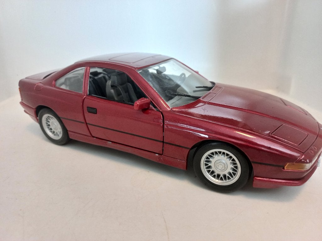 BMW 850i Maisto 1:18 modelauto 147, Ophalen of Verzenden, Zo goed als nieuw, Auto, Maisto