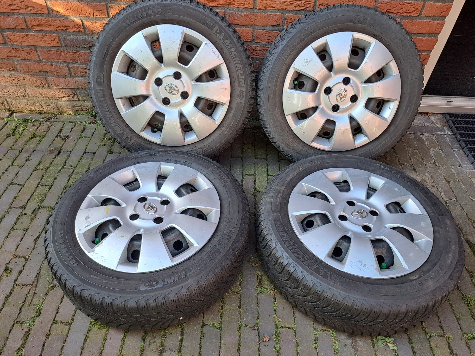 Winterbanden Michelin Alpin 185-60 R15. set van 4, Ophalen, Gebruikt, 15 inch, Banden en Velgen