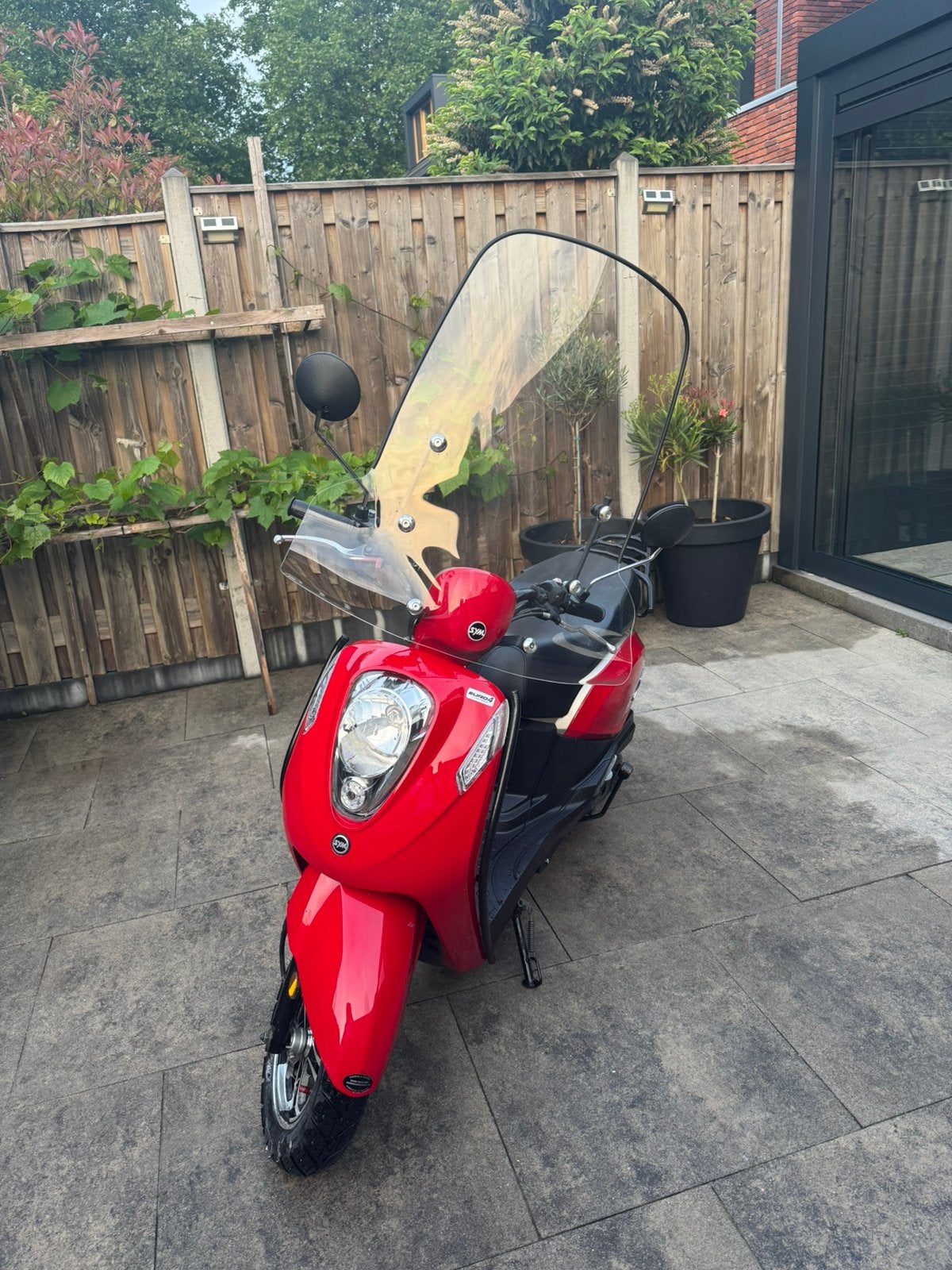 SYM Mio perfecte staat, Fietsen en Brommers, Scooters | SYM, Zo goed als nieuw, Benzine, Maximaal 25 km/u, Ophalen