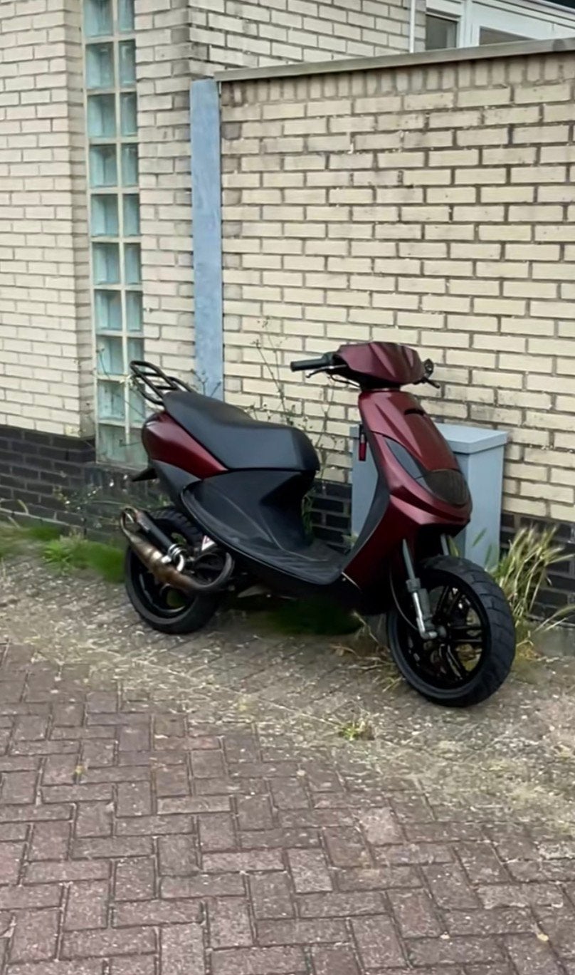 Scooter gezocht, Ophalen, Zo goed als nieuw, Benzine, Zip