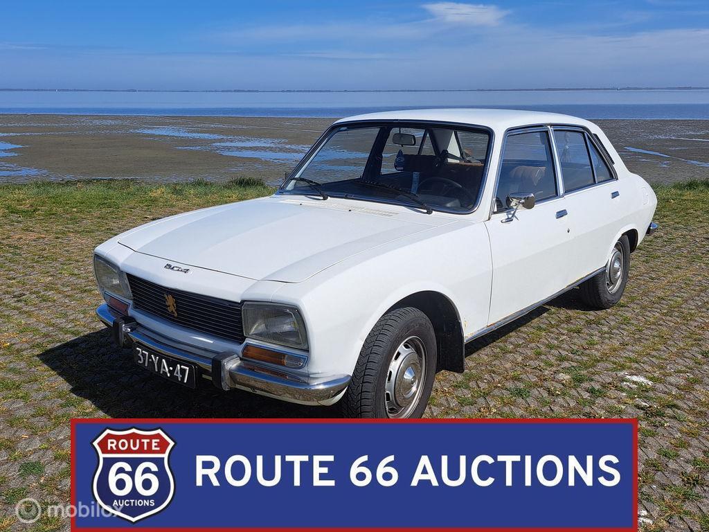 Peugeot 504 GL | 1976 | Route 66 Auctions, Auto's, Oldtimers, Overige carrosserieën, Zwart, Bedrijf, Handgeschakeld
