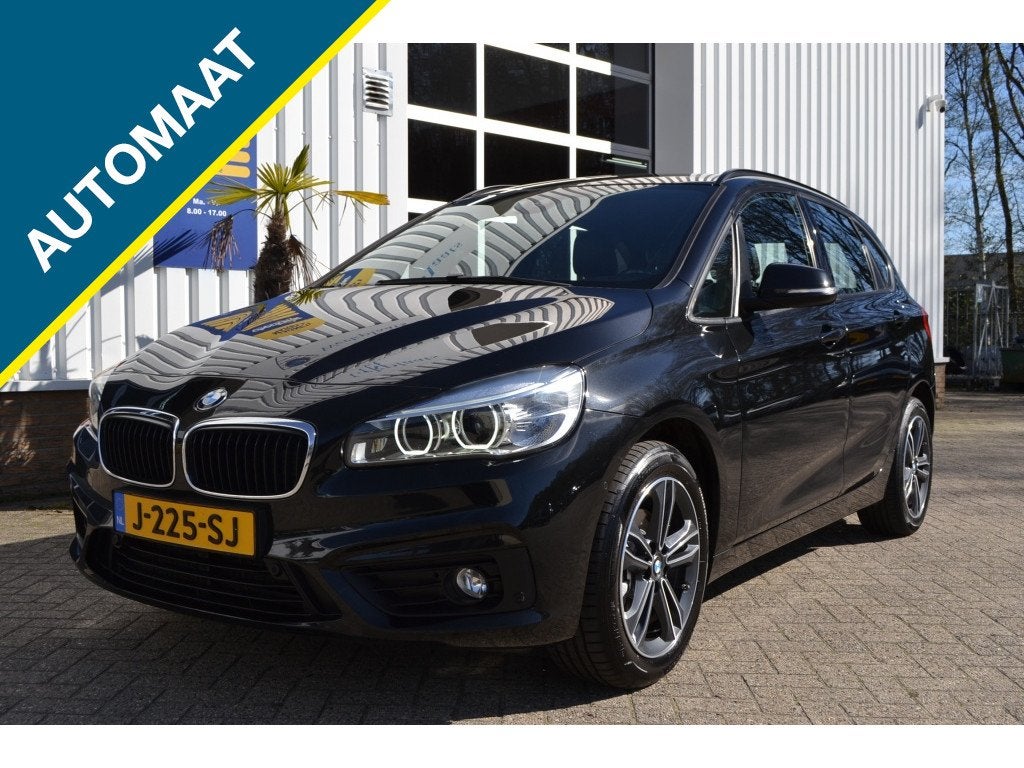 BMW 2 Serie Active Tourer 218i High Exec. (bj 2018), Auto's, 1345 kg, 136 pk, Gebruikt, Zwart