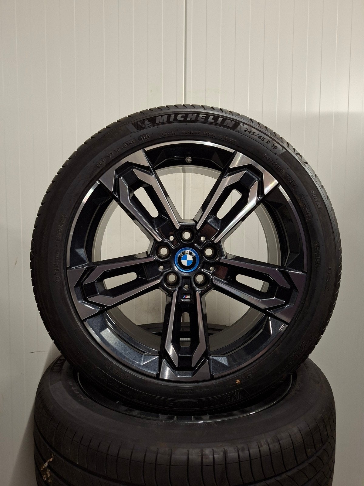19' BMW X1 iX1 X2 iX2 Styling 871M met zomerbanden Nieuw, Auto-onderdelen, Banden en Velgen, 19 inch, 245 mm, Banden en Velgen