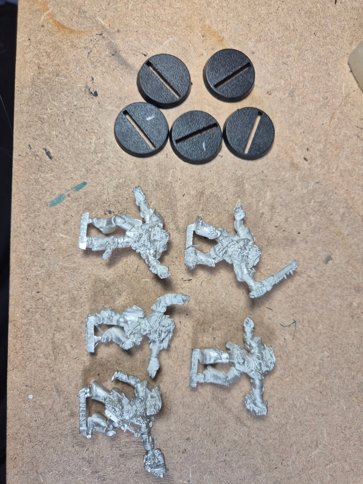 Warhammer 40K Space Wolves Wulfen (5 stuks) met bases, Hobby en Vrije tijd, Wargaming, Ophalen of Verzenden, Zo goed als nieuw