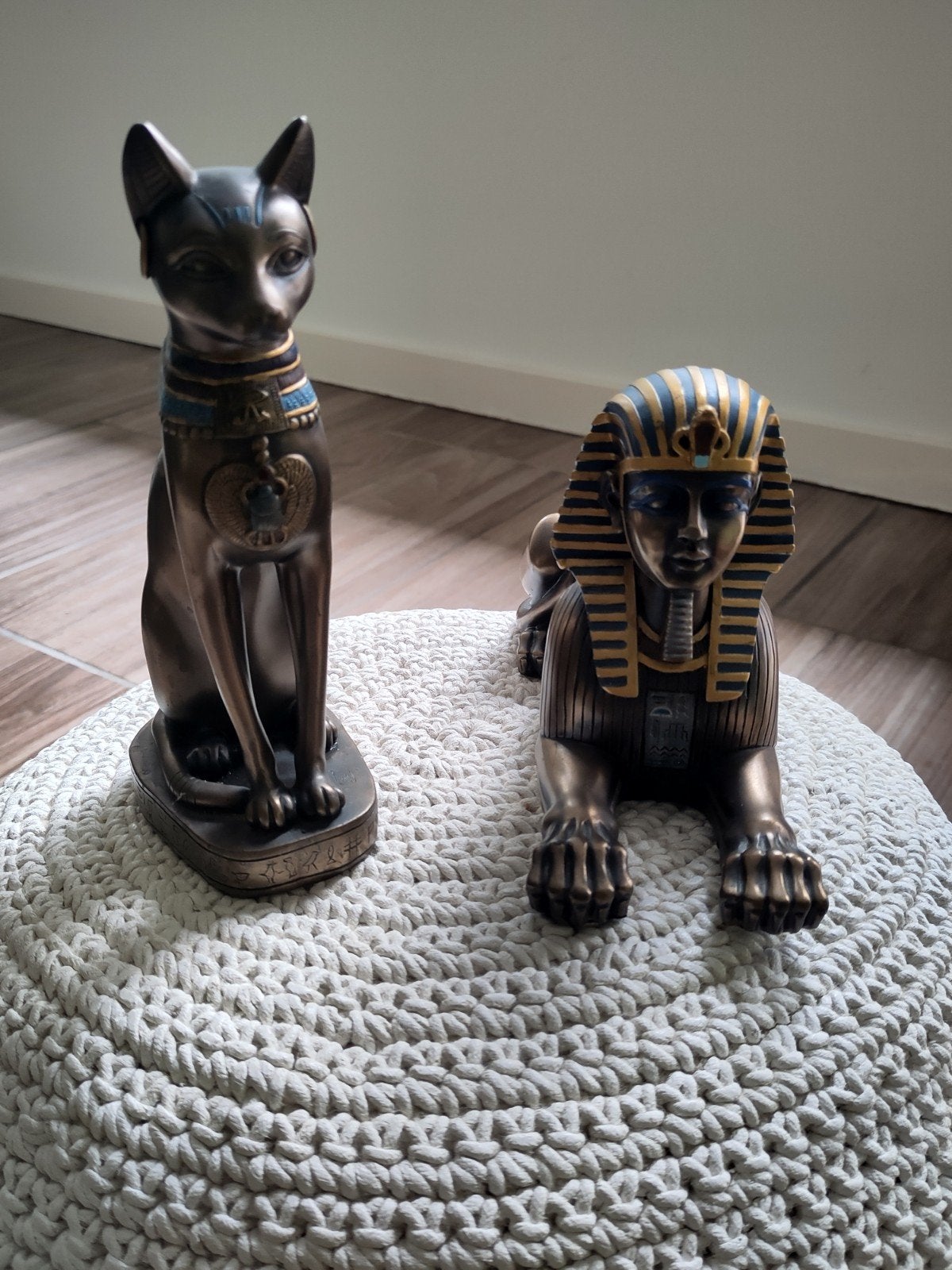 Egyptische sfinx en Kat Bastet, Ophalen of Verzenden, Zo goed als nieuw, Dier