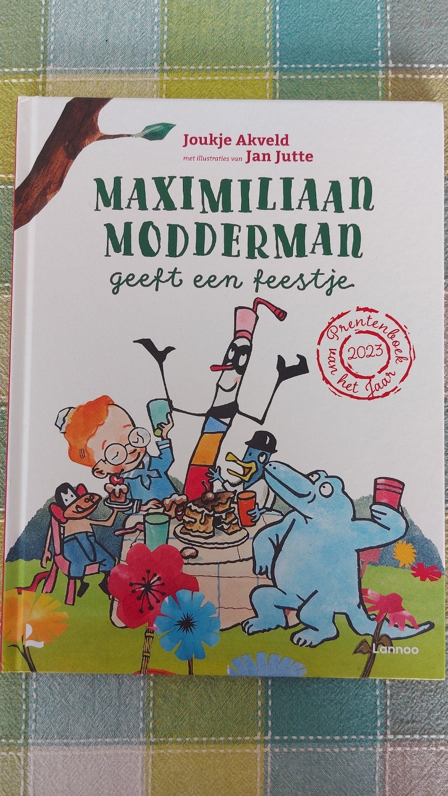 Maximiliaan Modderman geeft een feestje - Prentenboek, Boeken, Ophalen of Verzenden, Zo goed als nieuw, Joukje Akveld, Prentenboek