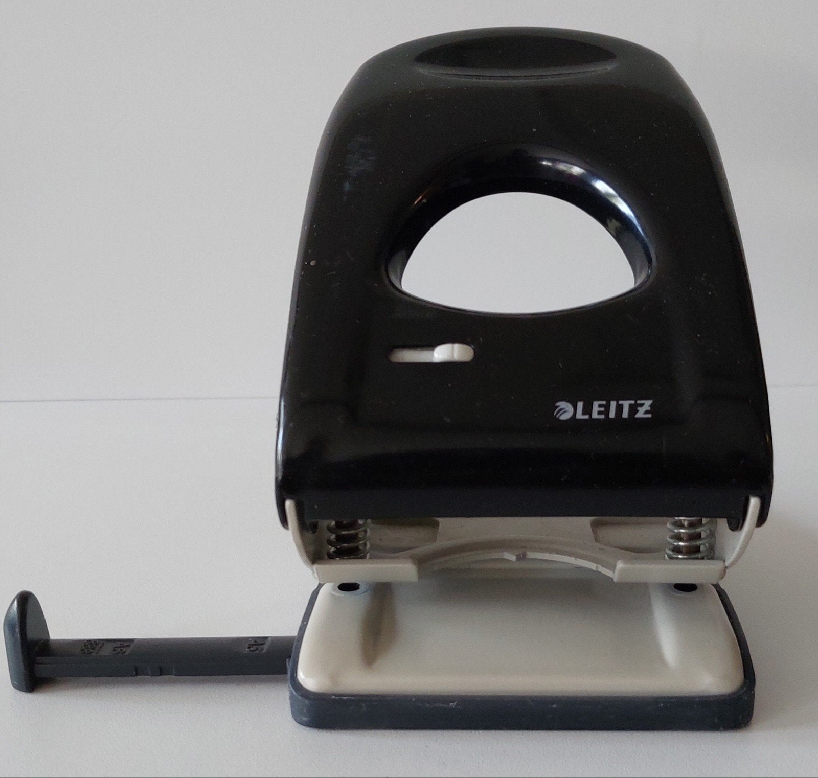 Perforator leitz 5138., Ophalen of Verzenden