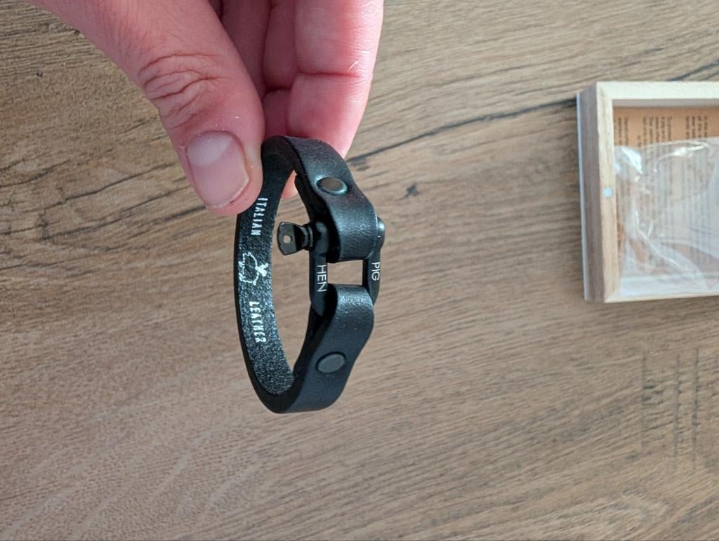 Nieuwe Pig & Hen leren armband 16cm, Sieraden, Tassen en Uiterlijk, Armbanden, Ophalen of Verzenden