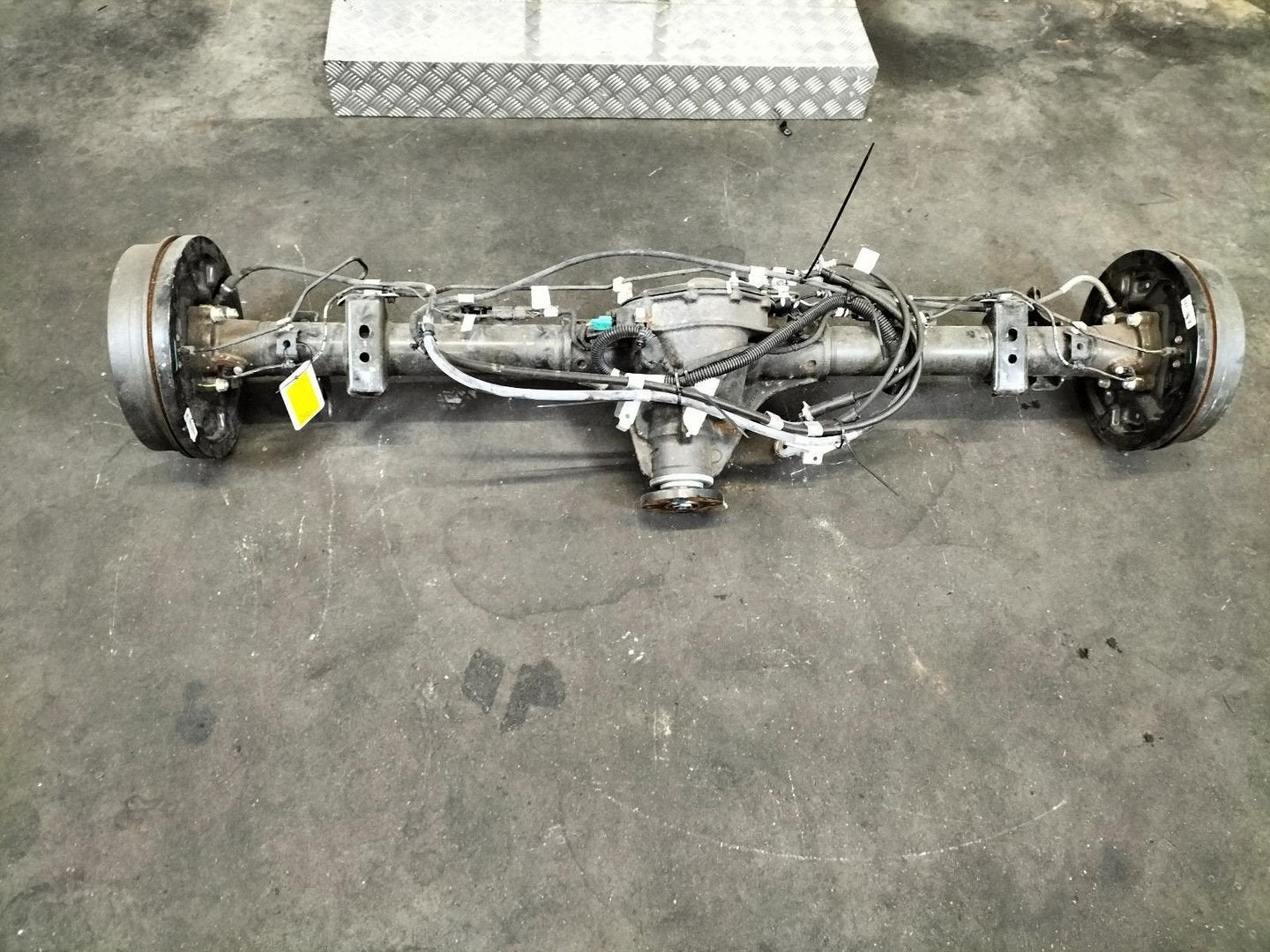 FORD RANGER XLT 1-serie  ACHTERAS COMPLEET ACHTER MB3W4001GY, Auto-onderdelen, Ophalen of Verzenden, Gebruikt, Stiba lid