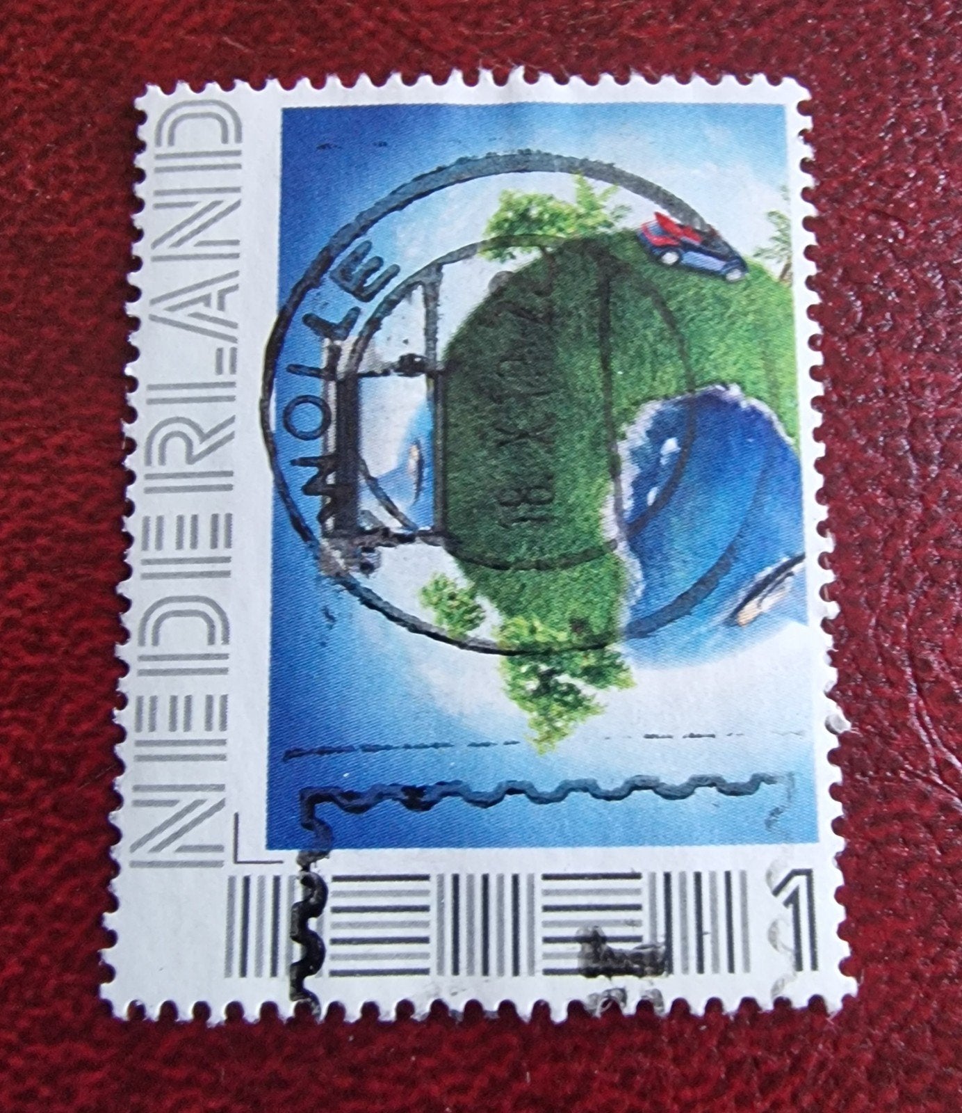 kv63 persoonlijke postzegel met wereldbol en auto, Ophalen of Verzenden, Na 1940, Gestempeld