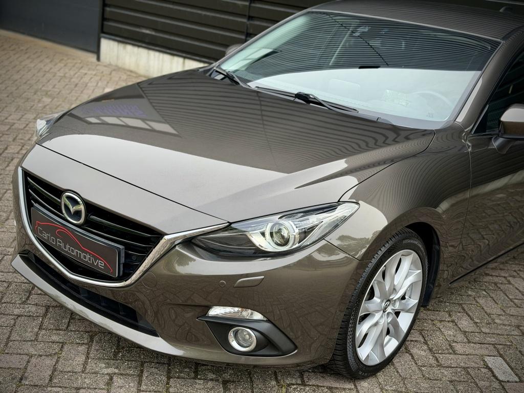 Mazda 3 2.0 TS+ HUD|DODEHOEK|BOSE|STOELVERW|NAVI|XENON, Gebruikt, 4 cilinders, Bruin, LED verlichting
