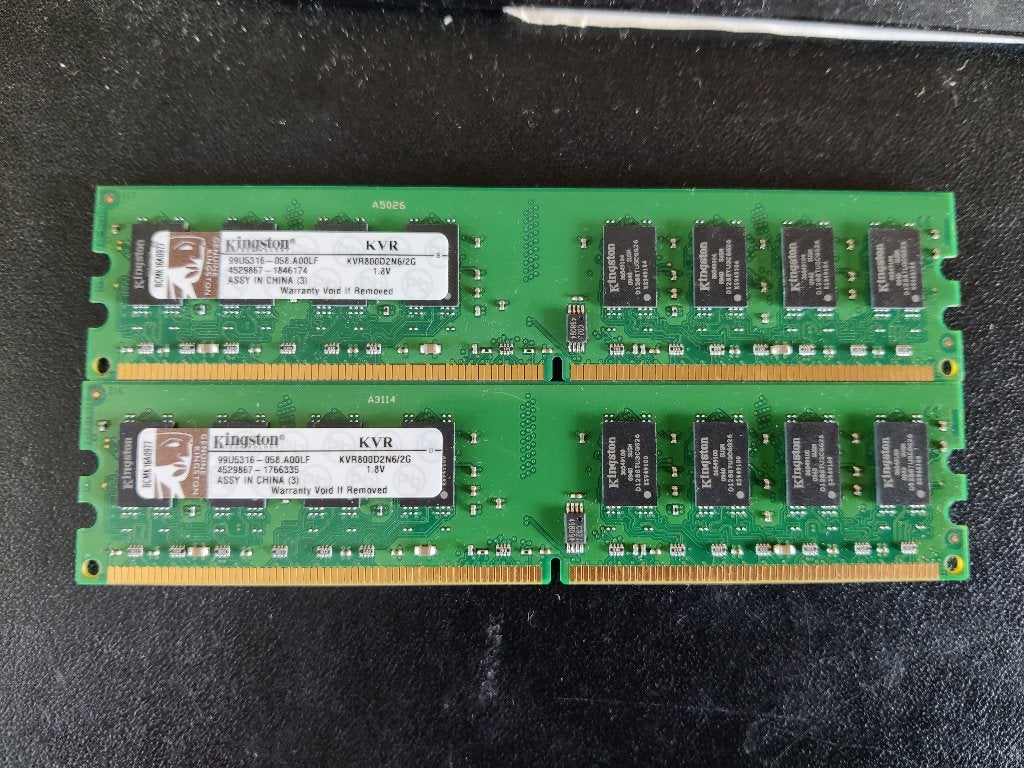 2 X 2GB Kingston DDR2 [MEM717] 9-6, Ophalen of Verzenden, Zo goed als nieuw, DDR2, Desktop
