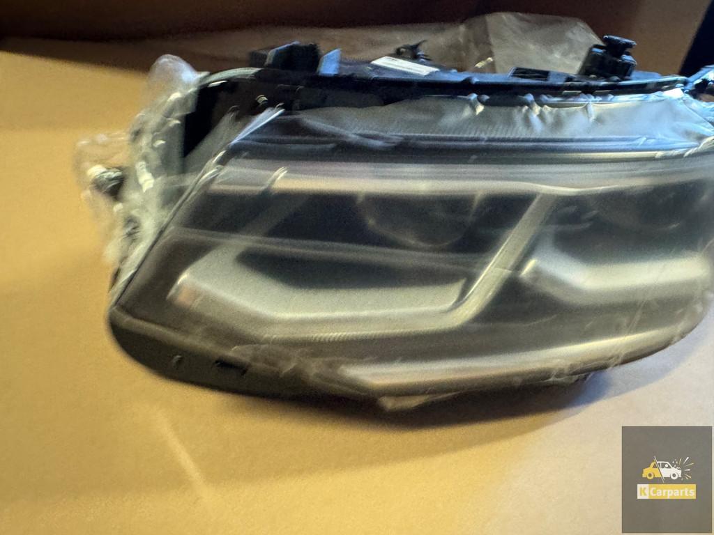 VW Tiguan IQ LIGHT 5NN 5NL Allspace koplamp Links NIEUW 5NL9, Gebruikt, Volkswagen, Volkswagen AG, Berliner Ring 2
38440  Wolfsburg, DE
