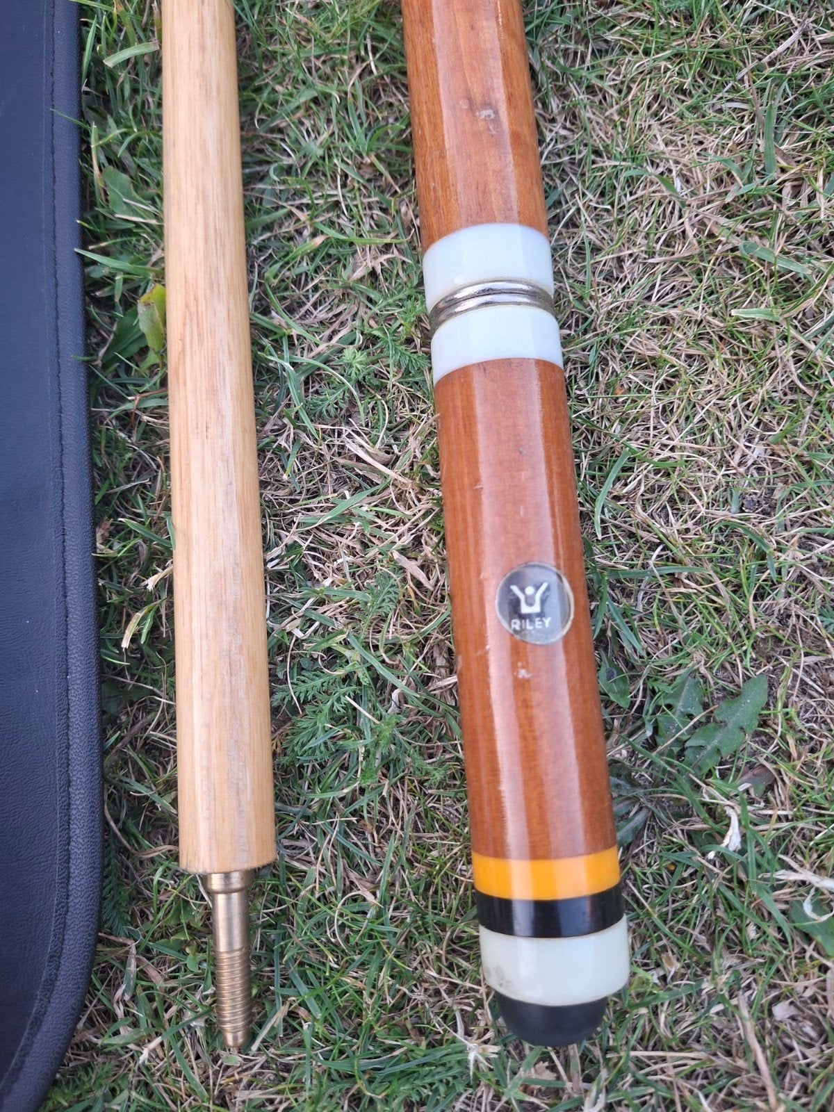 Riley biljartkeu met opberghoes, Ophalen of Verzenden, Keu of Ballen