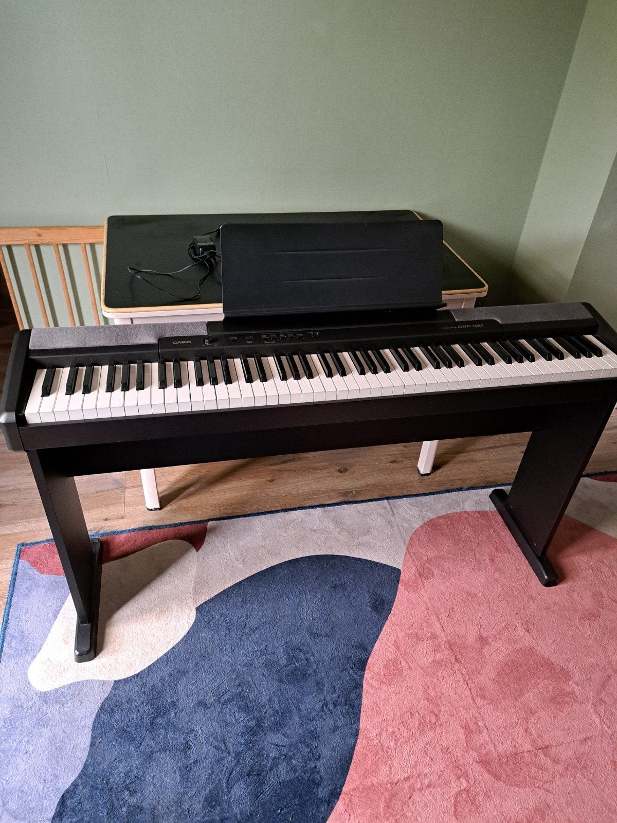 te koop elektrische piano