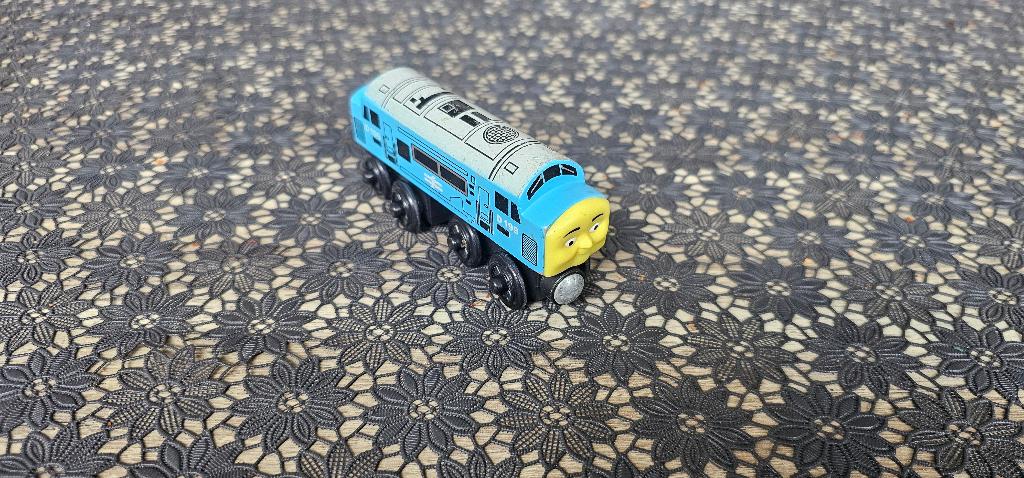 Thomas de trein Hout D199, Ophalen of Verzenden, Zo goed als nieuw