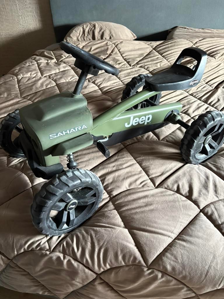 Berg buzzy jeep, Ophalen, Zo goed als nieuw, Berg