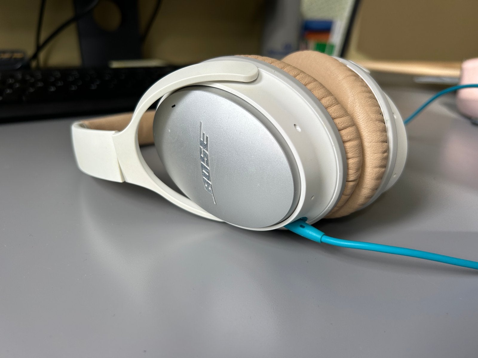 Bose QuietComfort 25 Hoofdtelefoon - Wit/Zilver, Ophalen of Verzenden, Zo goed als nieuw, Bose, Wit