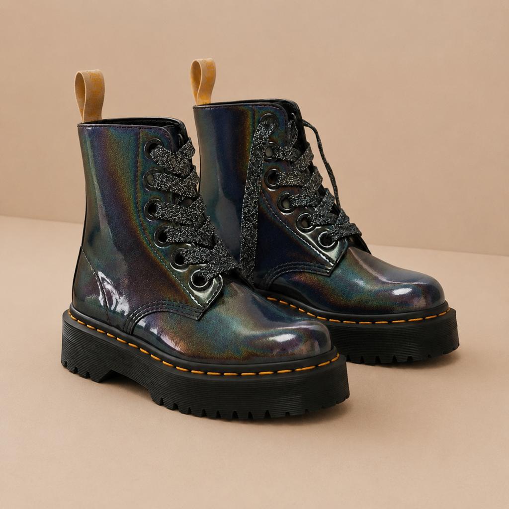 Dr Martens Vegan Molly iridescent boots, Kleding | Dames, Schoenen, Overige kleuren, Lage of Enkellaarzen, Ophalen of Verzenden