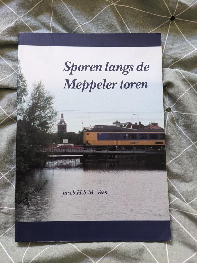 Sporen langs de Meppeler toren, Ophalen of Verzenden, Gebruikt, Trein, Boek of Tijdschrift