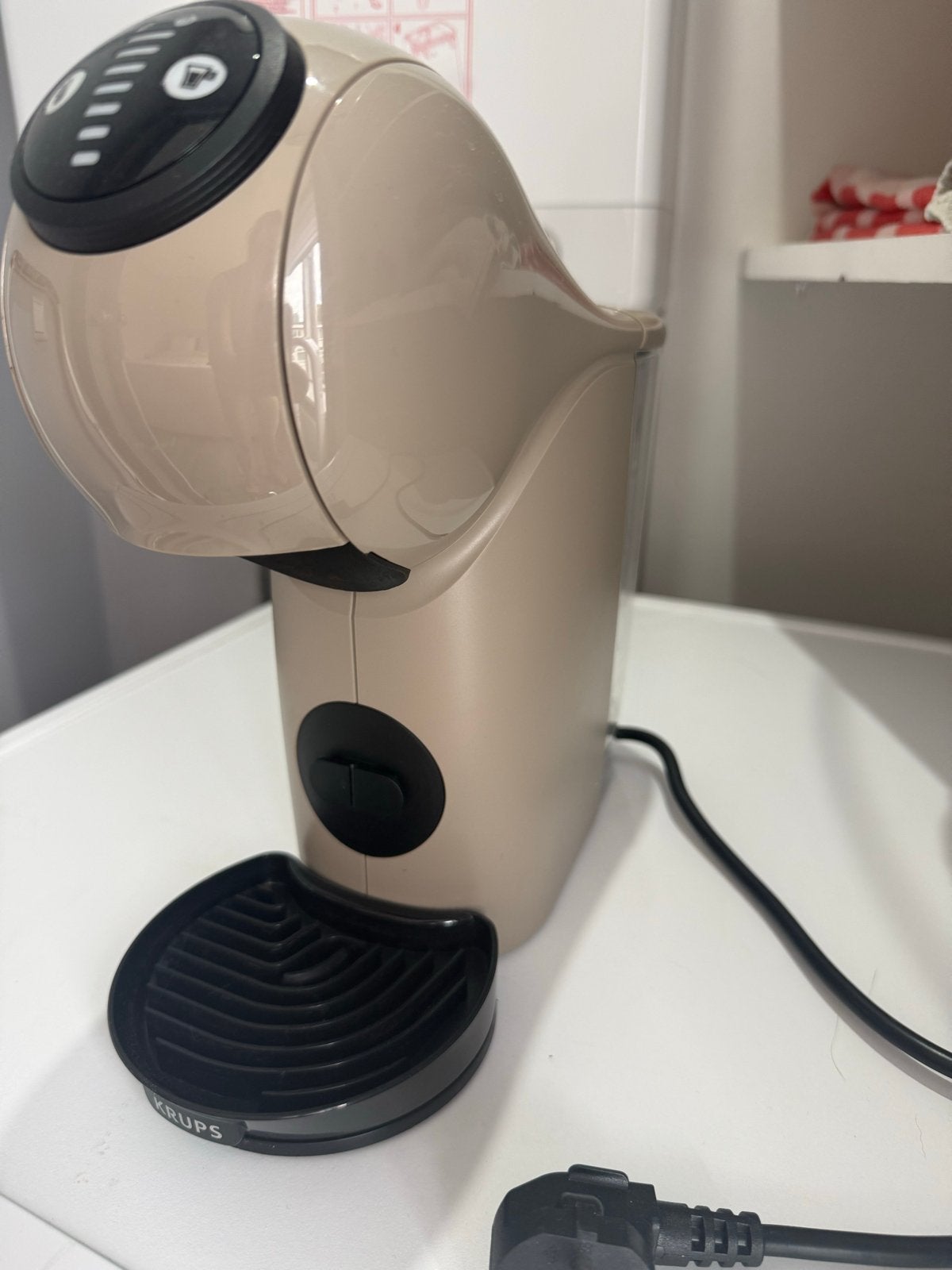 Krups Nescafé Dolce Gusto, Witgoed en Apparatuur, Ophalen, Koffiemachine, Zo goed als nieuw, 1 kopje