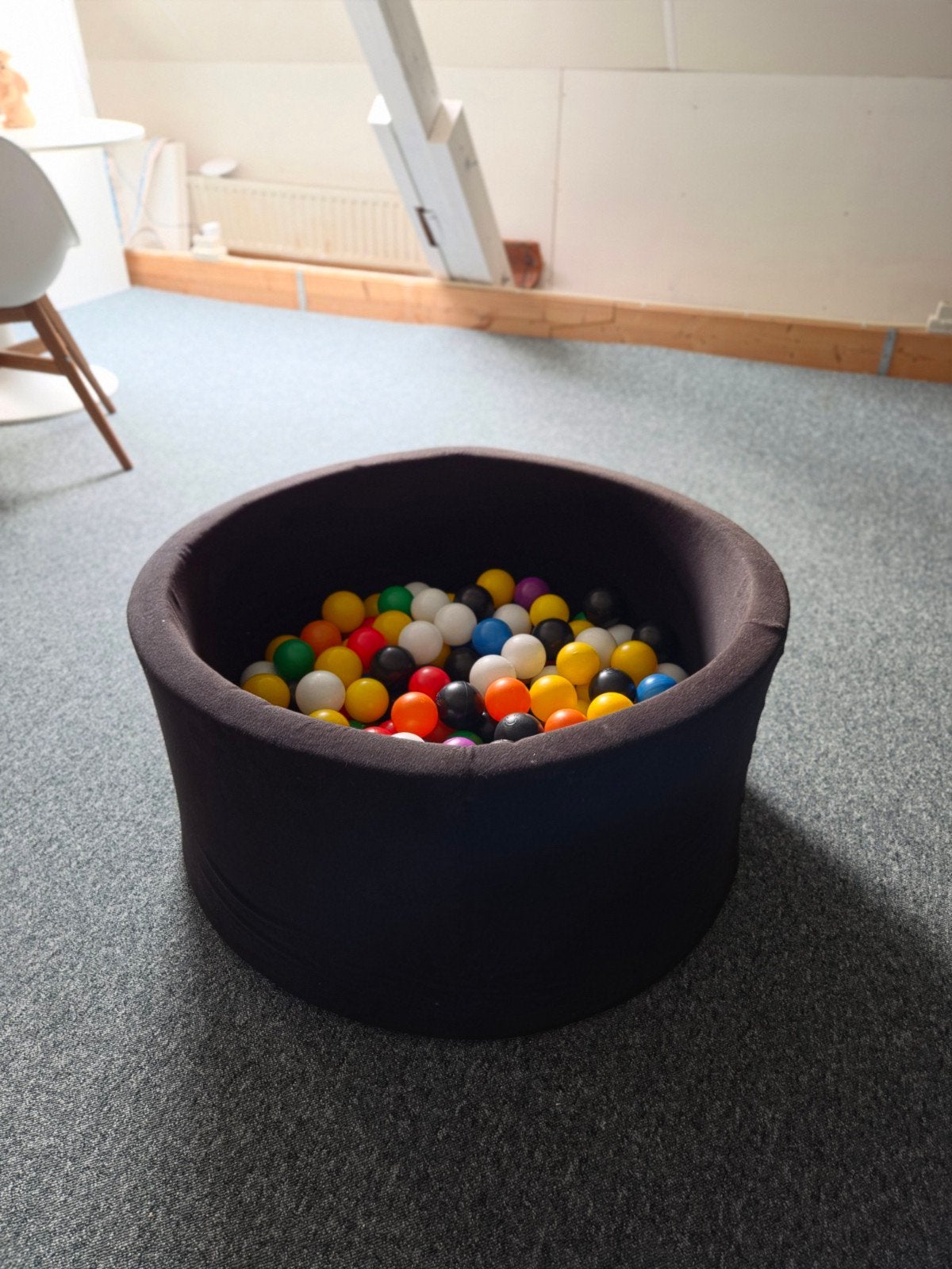 Ballenbak met gekleurde ballen, Ophalen, Zo goed als nieuw, Jongen of Meisje