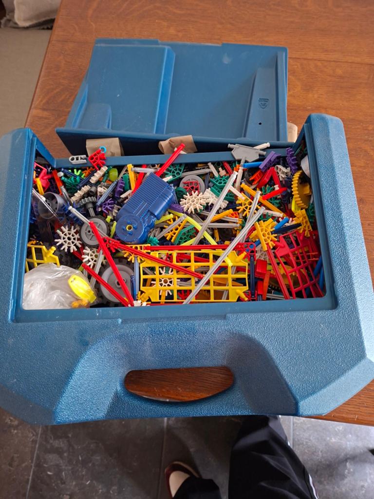 Koffer met knex, Ophalen, K'nex