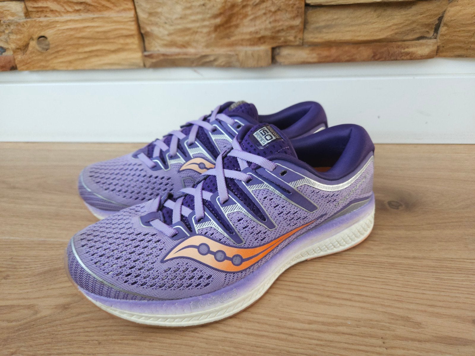 Saucony Triumph Iso maat 40 hardloopschoenen wandelschoenen!, Overige kleuren, Sportschoenen, Ophalen of Verzenden, Zo goed als nieuw