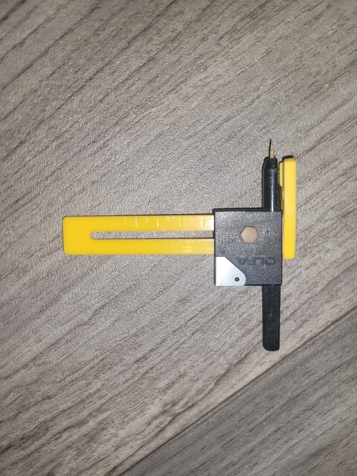 Olfa Cirkelsnijder - Perfect voor knutselprojecten, Gebruikt, Overige thema's, Gereedschap of Toebehoren, Meerkleurig