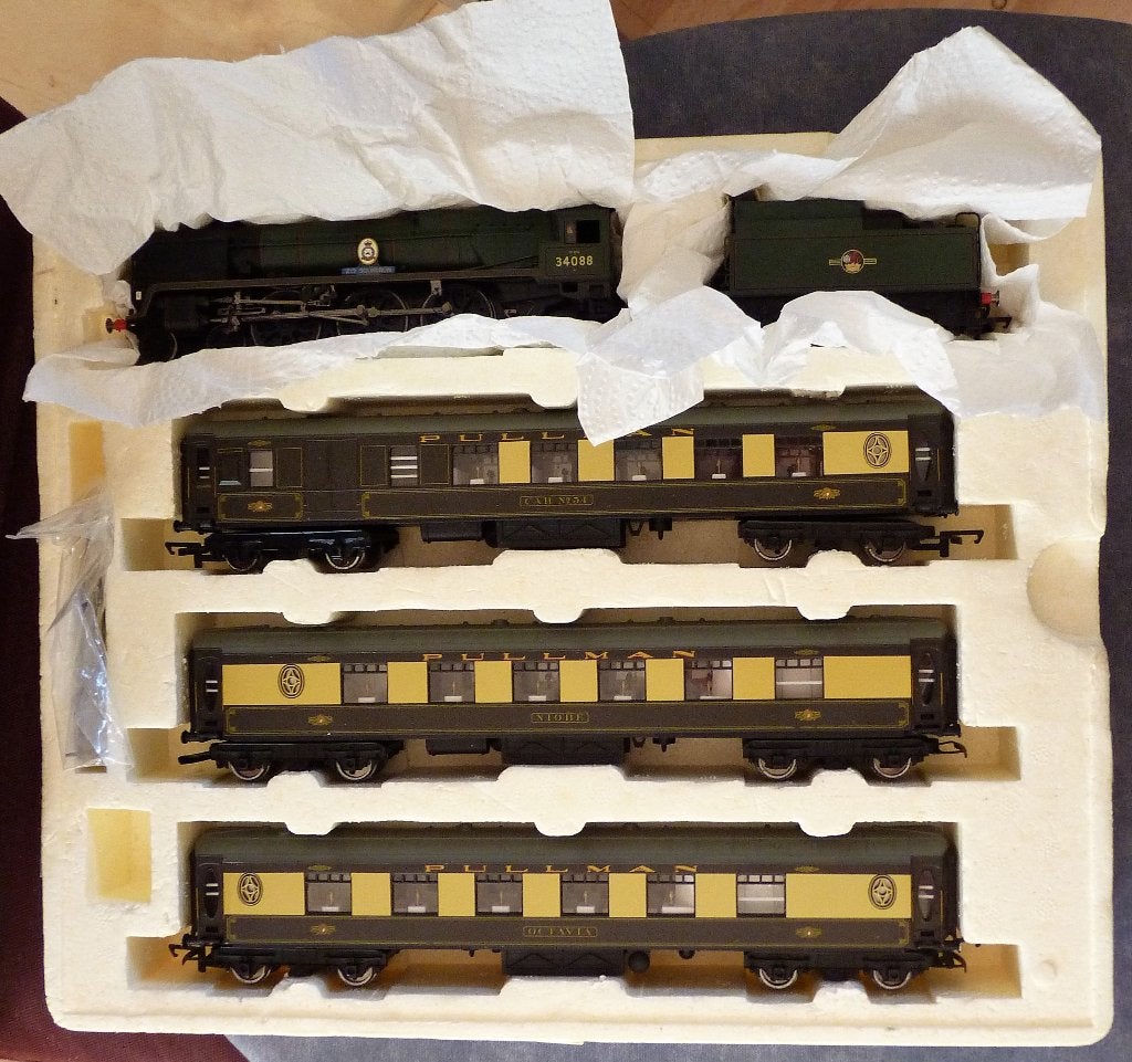 OO Hornby Curnarder treinset. Boottrein met Pullmann wagons, Overige merken, Treinset, Gelijkstroom, Verzenden