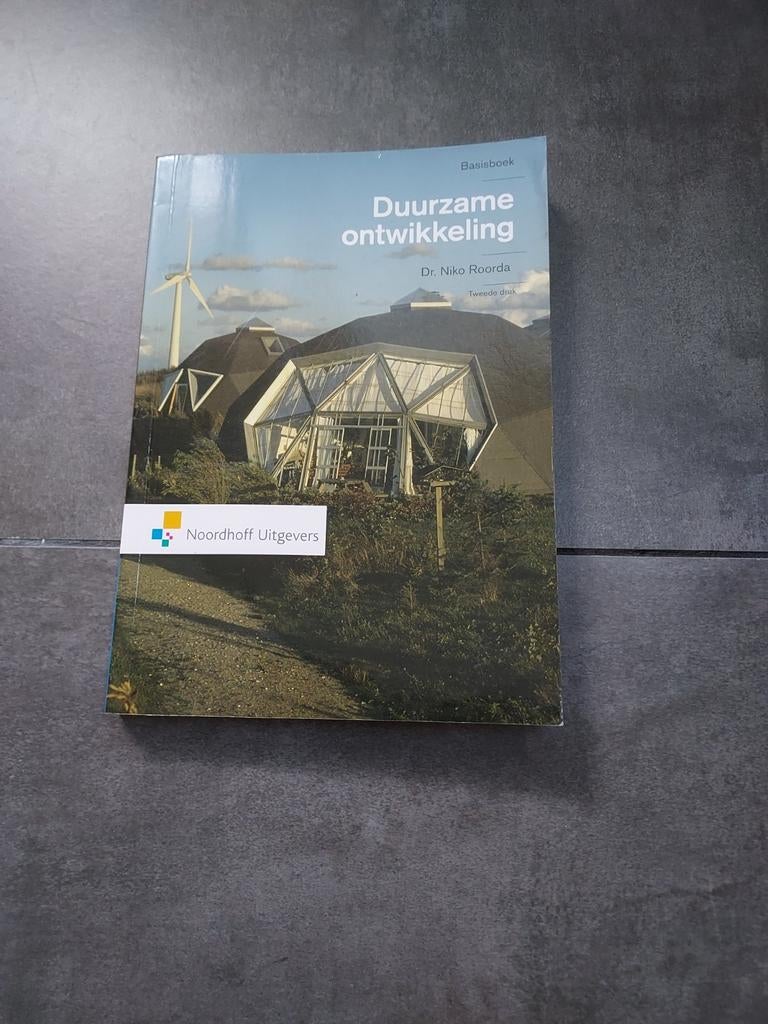Duurzame ontwikkeling - Dr. Niko Roorda, Ophalen of Verzenden