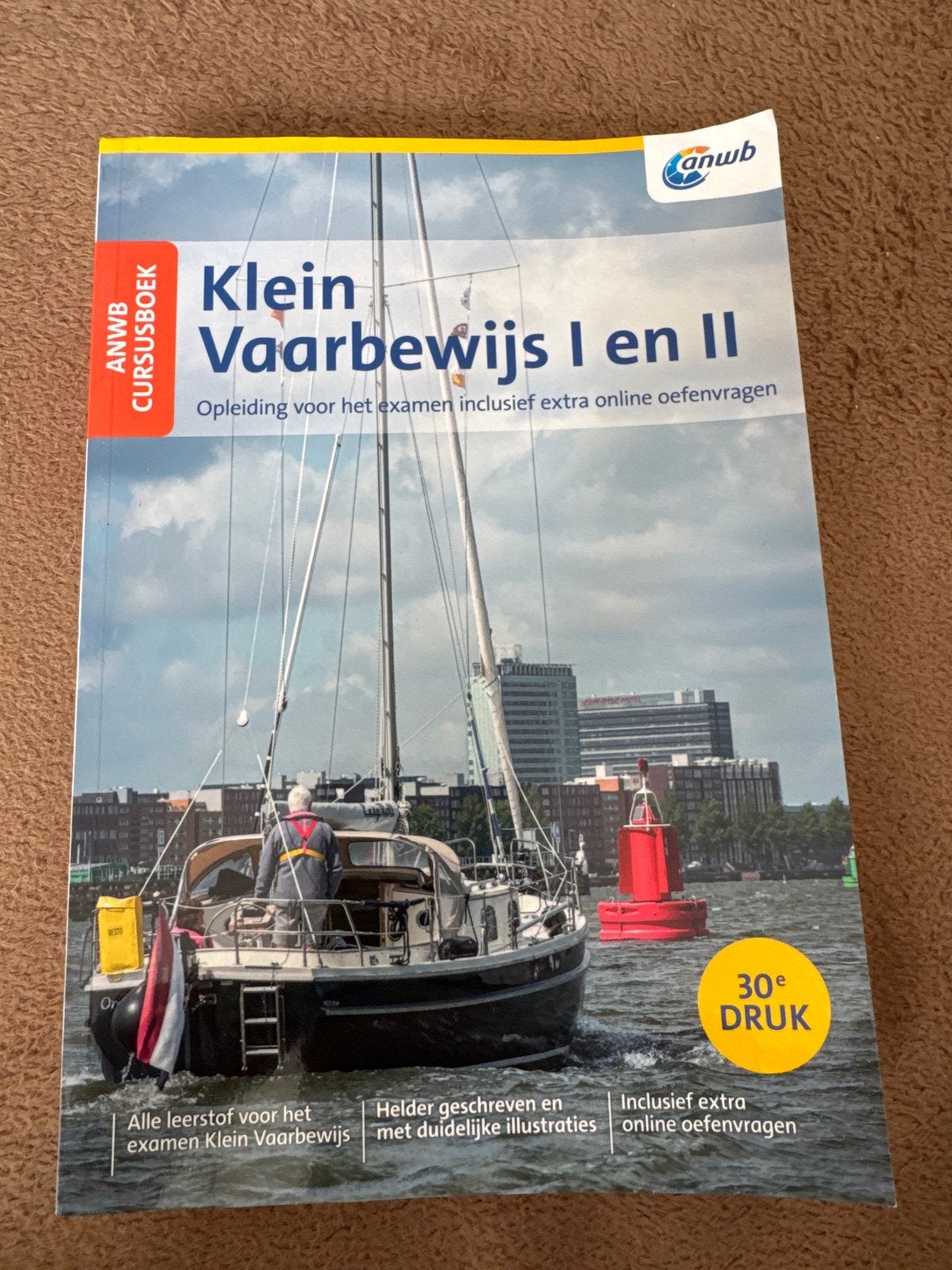 ANWB Cursusboek Klein Vaarbewijs I en II (30e druk), Ophalen of Verzenden, Zo goed als nieuw, Overige niveaus