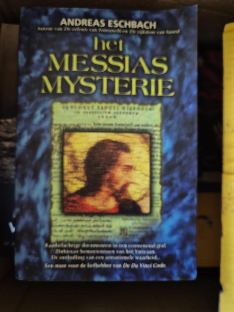 Het Messias Mysterie - Andreas Eschbach, Ophalen of Verzenden, Gelezen, Andreas Eschbach, Nederland