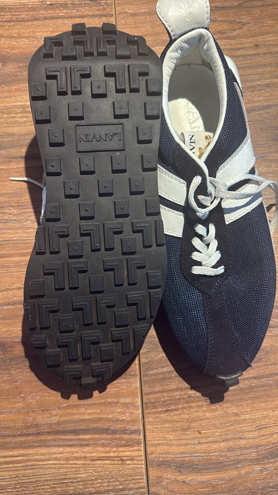 Lanvin sneakers - Donkerblauw met witte strepen, Ophalen of Verzenden, Gedragen, Blauw, Sneakers of Gympen