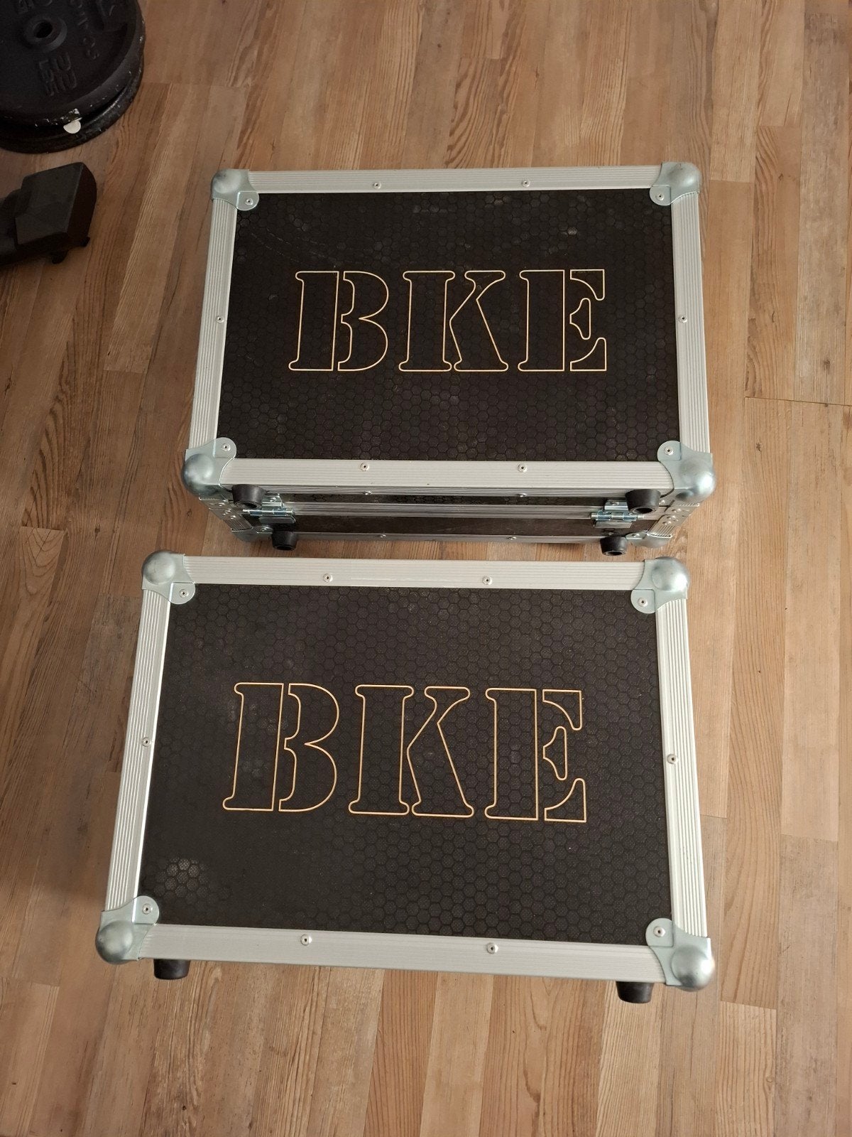 Twee Flightcases - Binnenmaat 55x32,5 x17cm.- Goede Conditie, Ophalen of Verzenden, Gebruikt, Speaker of Versterker, Flightcase