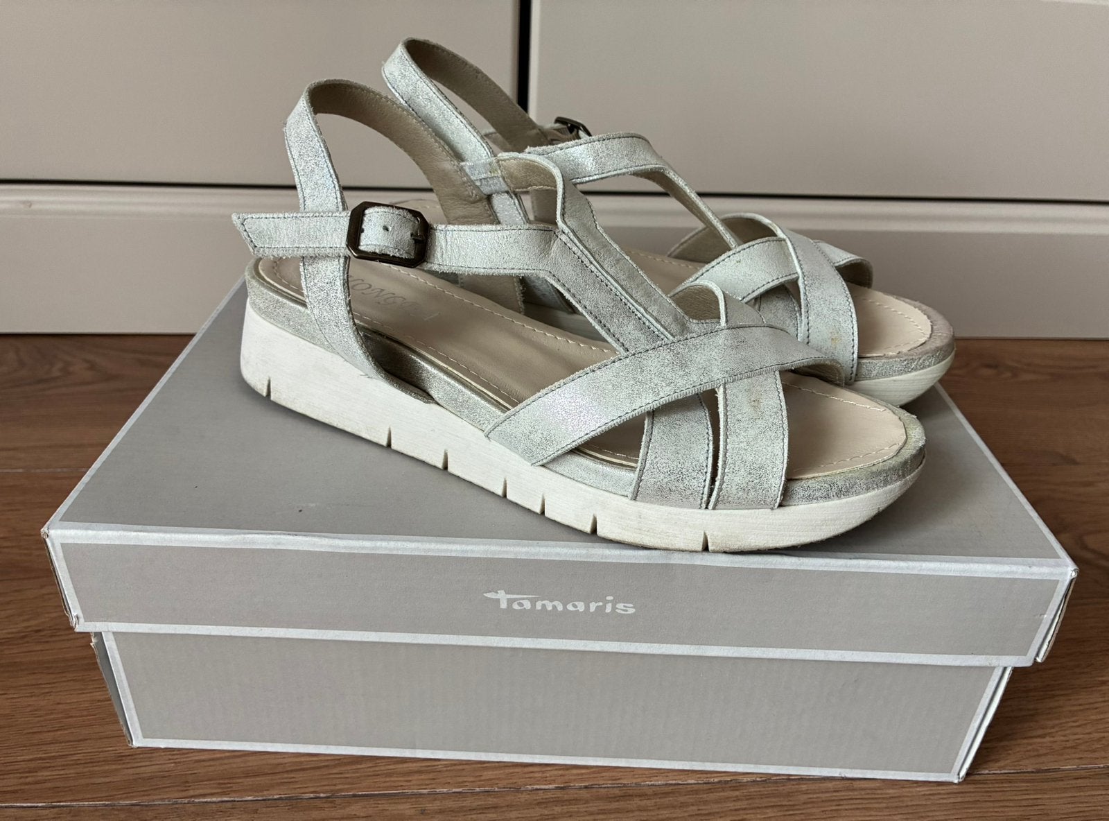 Leren  dames sandalen, maat 38, Kleding | Dames, Schoenen, Zo goed als nieuw, Grijs, Sandalen of Muiltjes, Ophalen of Verzenden