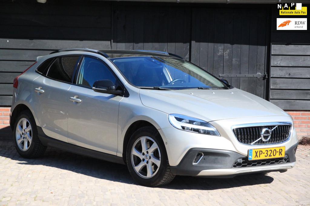 Volvo V40 Cross Country 1.5 T3 Polar+ Luxury Panorama/Camera, Auto's, Volvo, Bedrijf, Te koop, V40, ABS, Achteruitrijcamera, Airbags