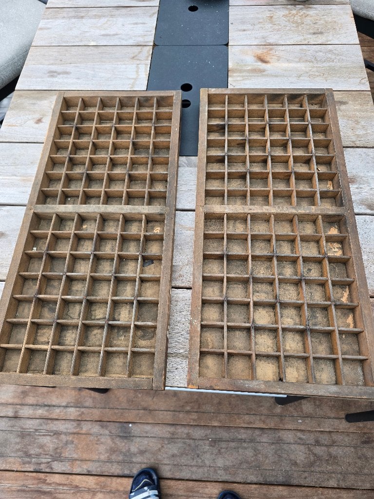 Set van 2 authentieke antieke houten letterbakken, Antiek en Kunst, Ophalen of Verzenden