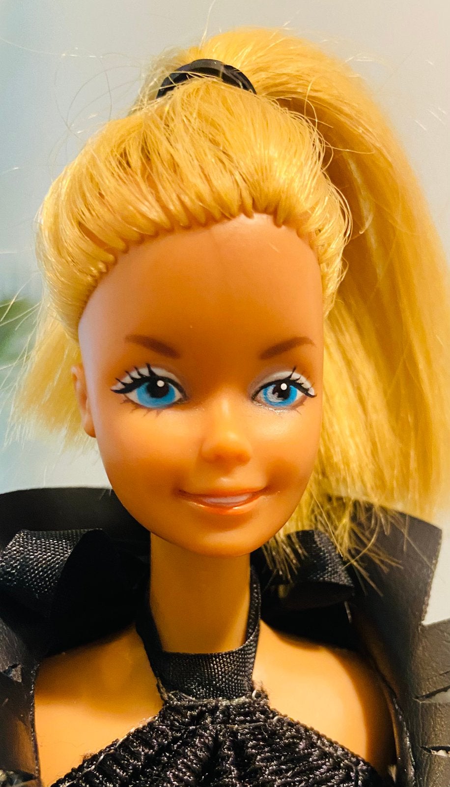 80s barbie inclusief complete outfit, Ophalen of Verzenden, Zo goed als nieuw, Pop