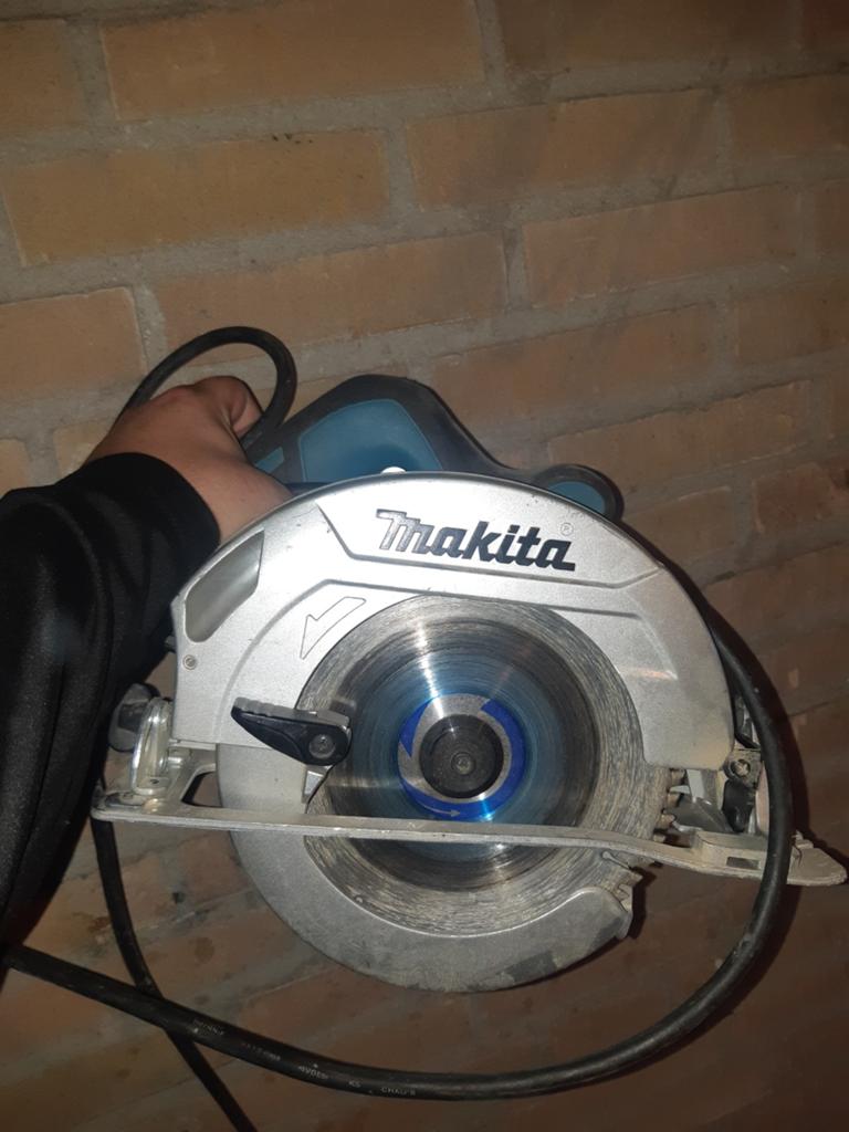 Goede makita cirkelzaag te koop, Ophalen, Cirkelzaag, Zo goed als nieuw, 30 tot 70 mm