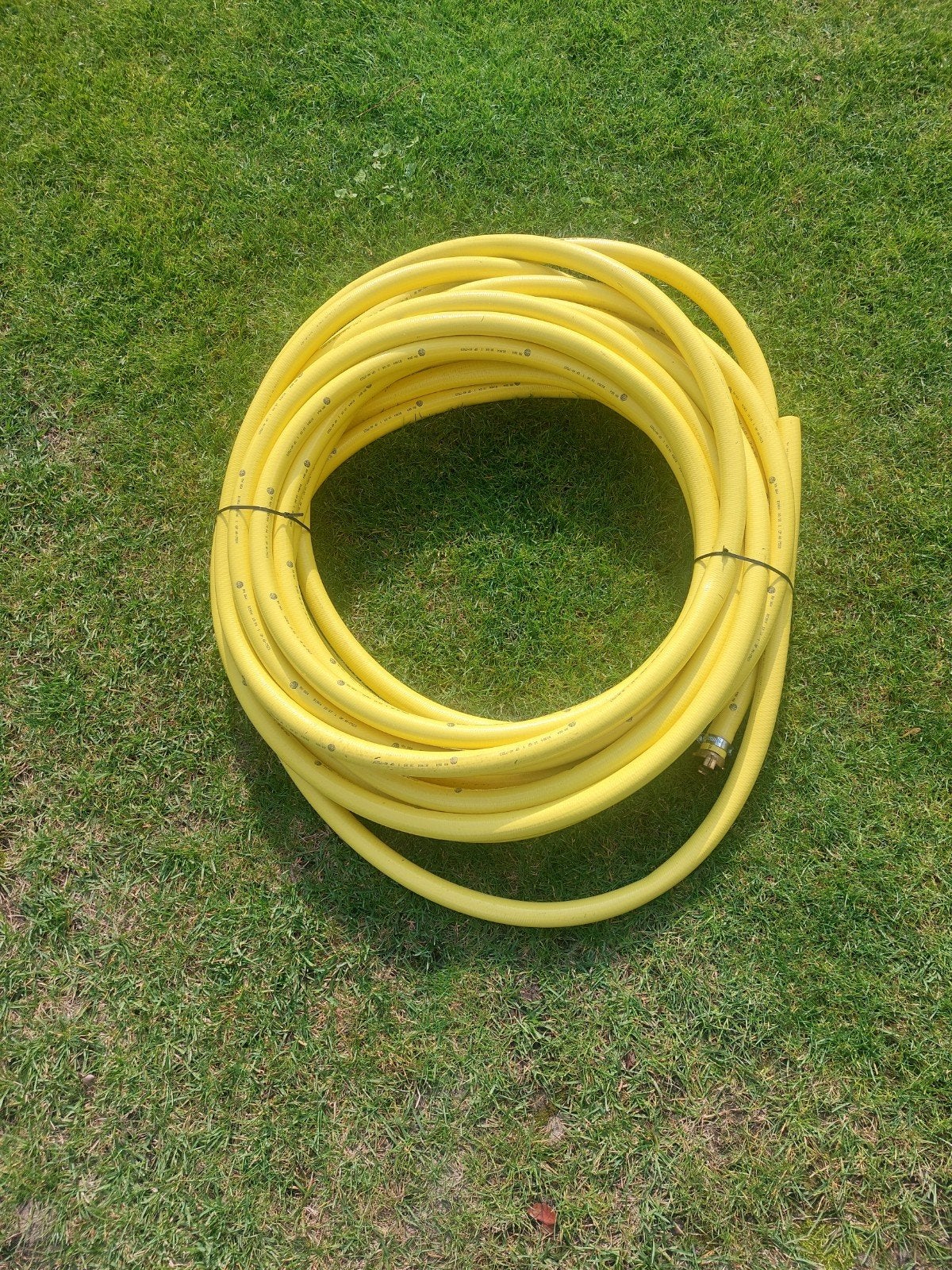 gele 1" tuinslang 25 meter., Ophalen, Zo goed als nieuw, Tuinslang