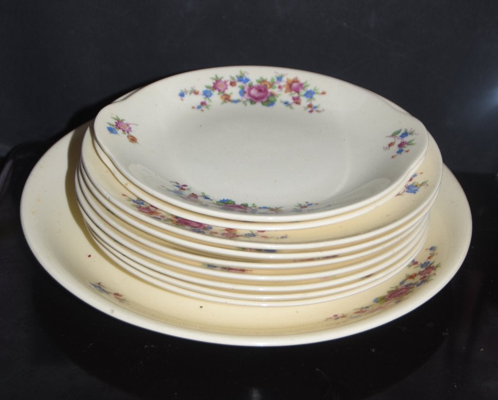 Servies Gouda Holland PlaZuid Serveerschaal borden roosjes, Antiek en Kunst, Antiek | Servies los, Verzenden