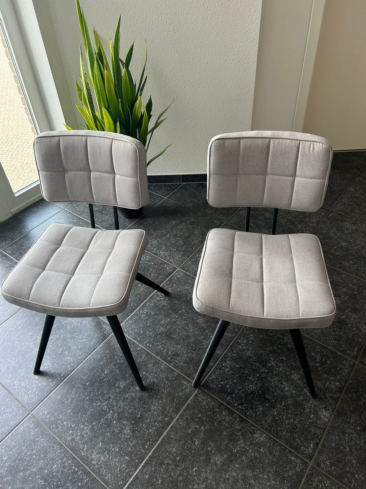 4 grijze eerkamerstoelen, Ophalen, Overige materialen, Gebruikt, Vier