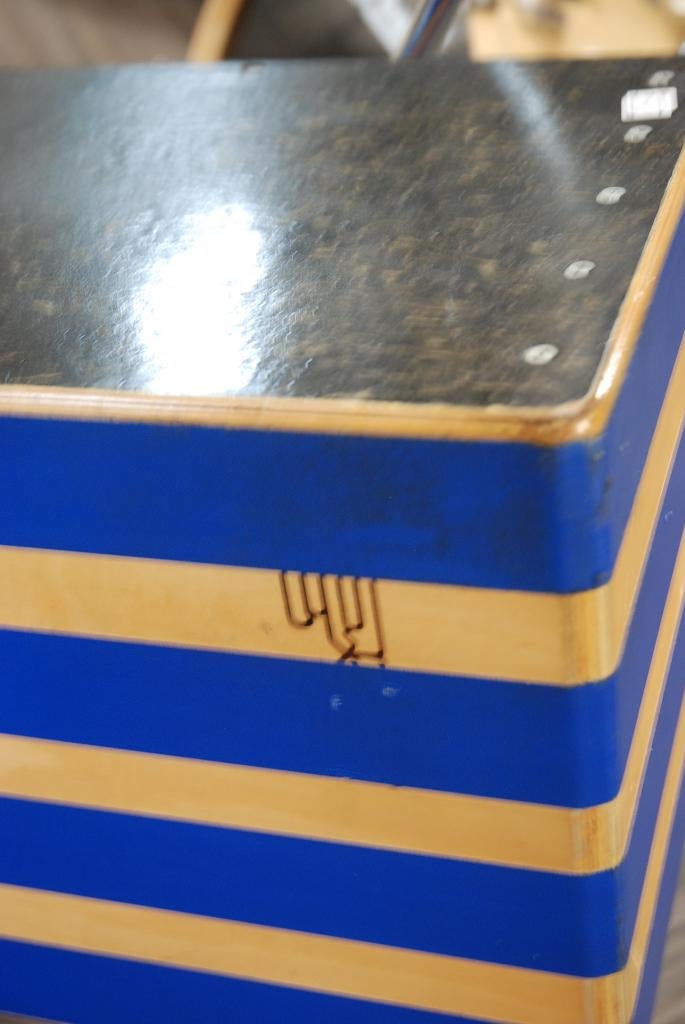 Schlagwerk Cajon op standaard     <25252378>, Muziek en Instrumenten, Gebruikt, ., Drums of Percussie, Ophalen of Verzenden